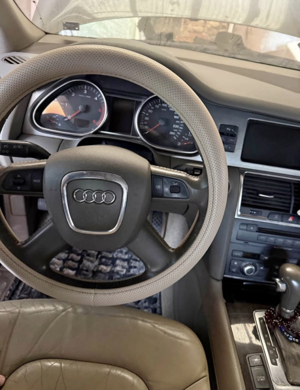 Dezmembrez Audi Q7 Motor 3000 TDI 2008