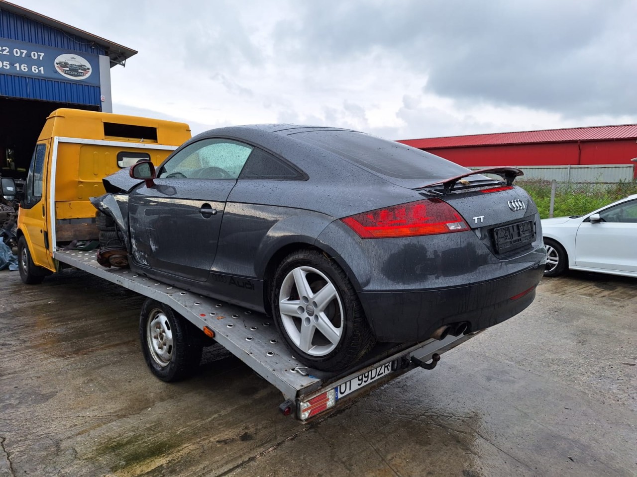 Dezmembrez Audi TT  Coupe 2.0 TFSI cod motor: BWA - Cutie DSG (HXW) - cod culoare F5 / X7Z