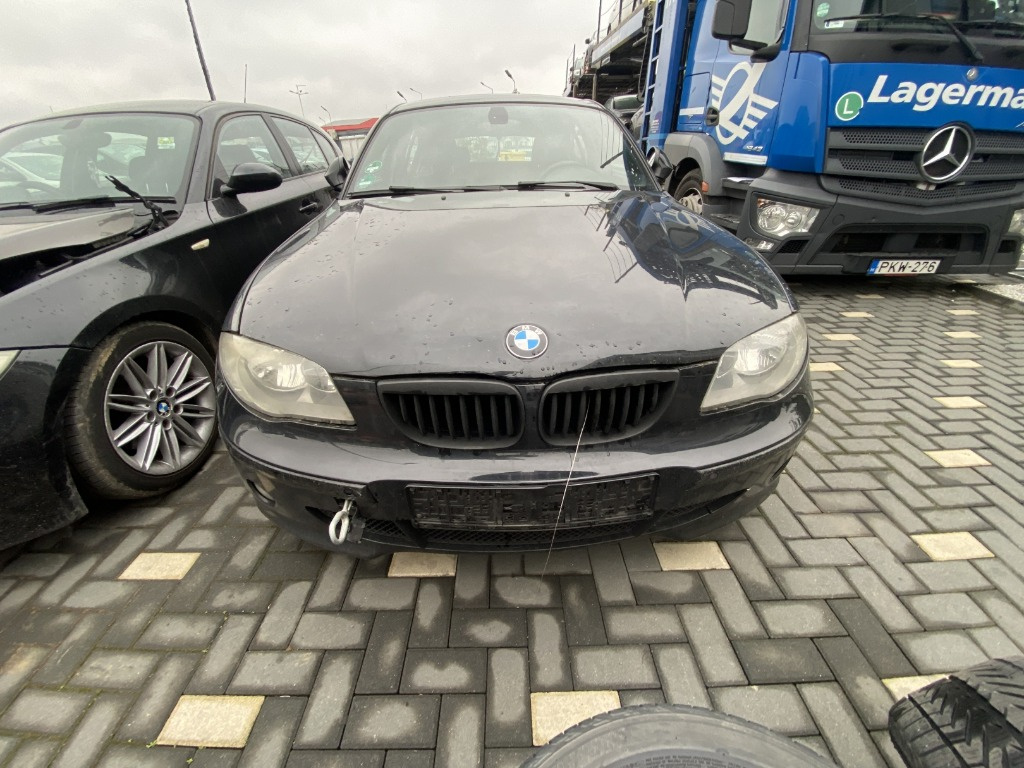 Dezmembrez Bmw 1 (E81, E87) 2.0 benz 2006, N46B20B