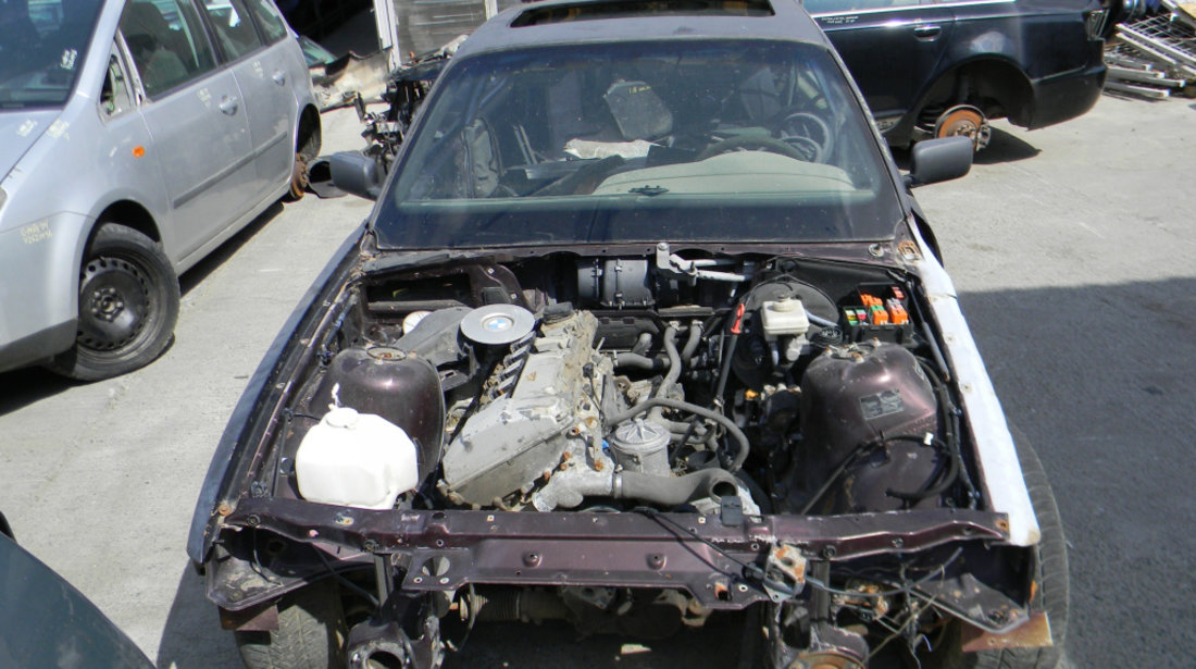 Dezmembrez BMW 3 (E36) 1990 - 2000 320 I M50 B20 (206S1) ( CP: 150, KW: 110, CCM: 1991 ) Benzina