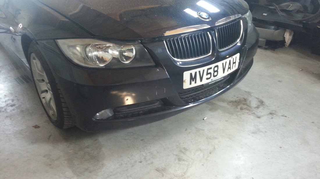 Dezmembrez BMW 3' E90 BMW 318i. Typ 2008 N43B20A