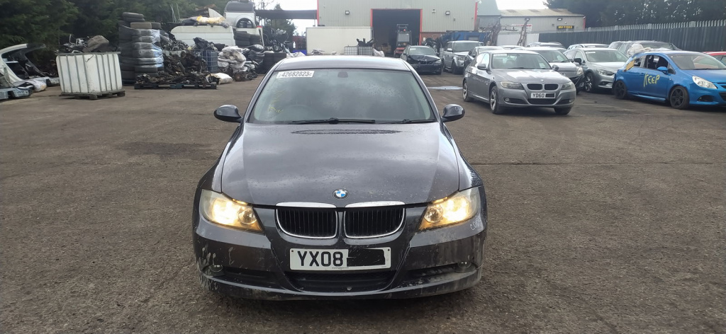 Dezmembrez Bmw 3 (E90) [Fabr 2005-2011]