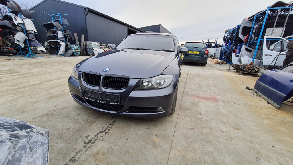 Dezmembrez Bmw 3 (E90) [Fabr 2005-2011]