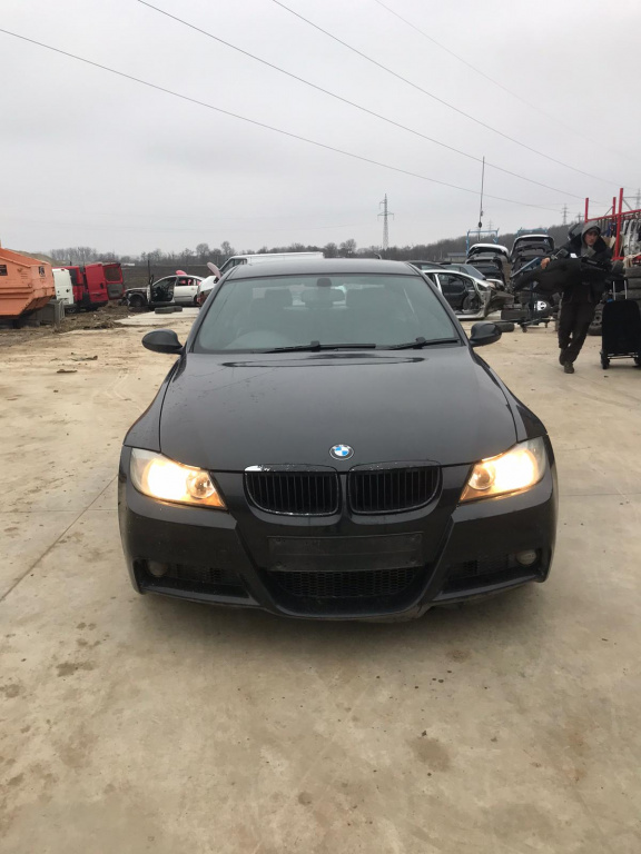 Dezmembrez Bmw 3 (E90) [Fabr 2005-2011]