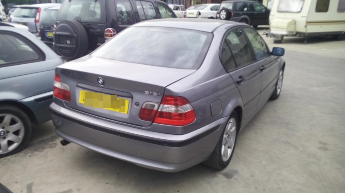 Dezmembrez BMW 316, an 2003