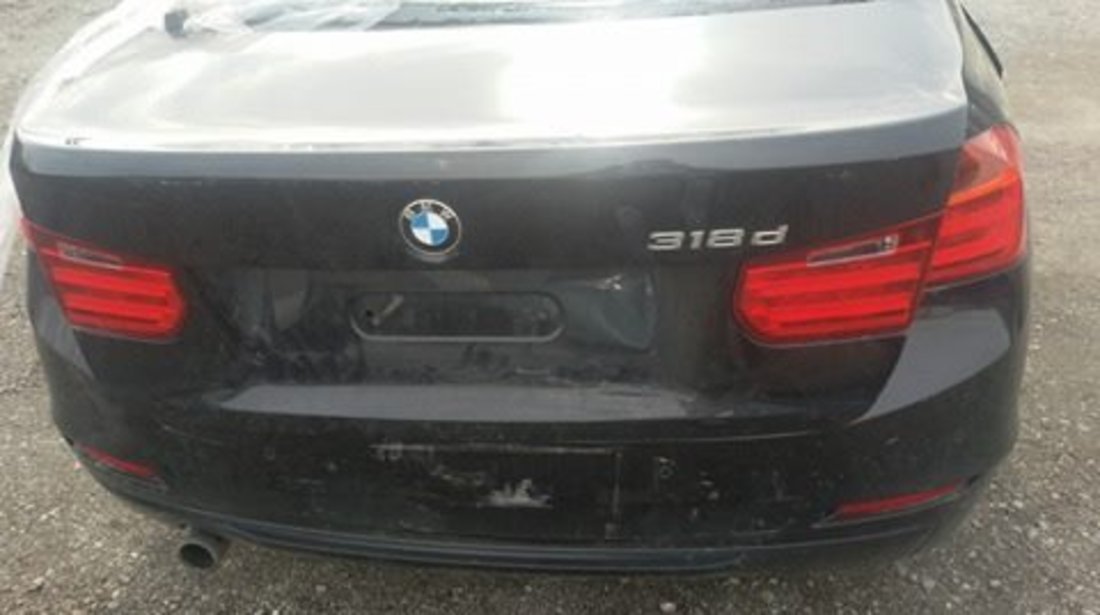 Dezmembrez BMW 318 D  2014