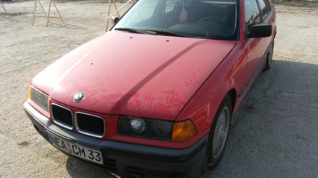 Dezmembrez bmw 318