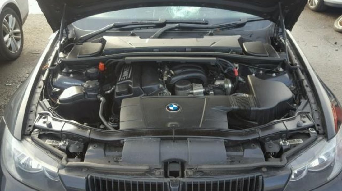 Dezmembrez Bmw 318i (E90) 2006