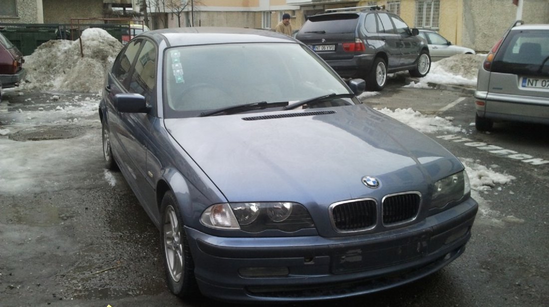 Dezmembrez BMW 320D 136CP E46