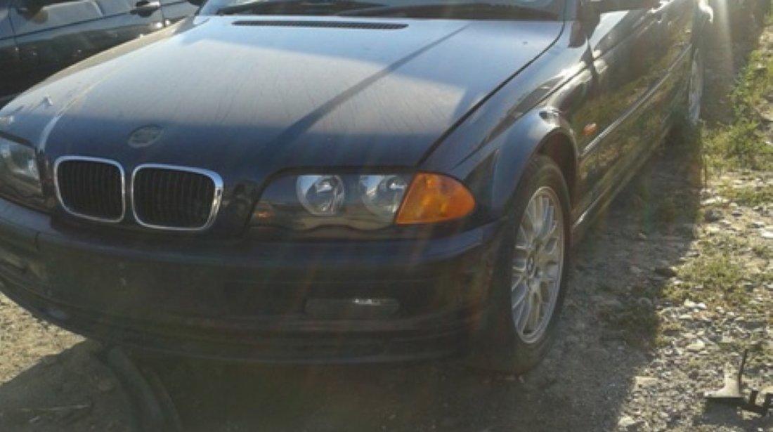 Dezmembrez BMW 320d E46