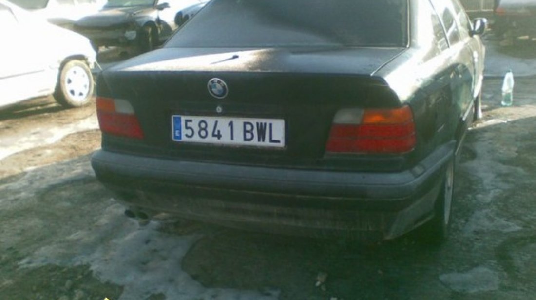 DEZMEMBREZ BMW 325I AN 1993