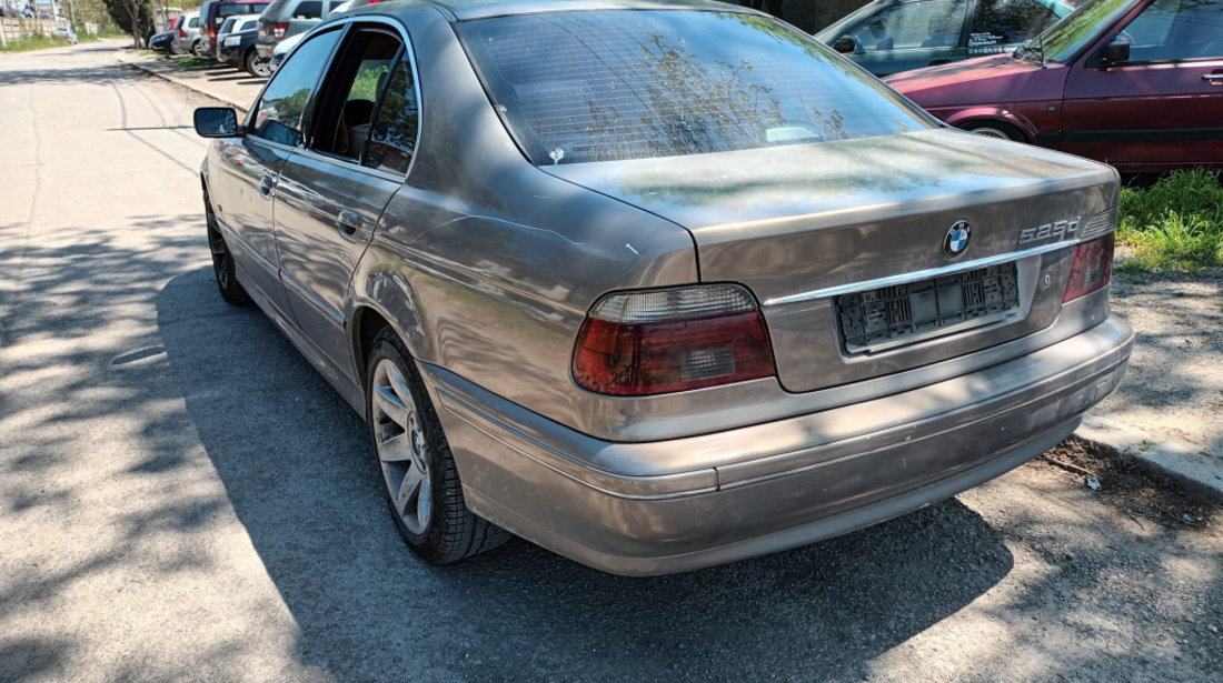 Dezmembrez BMW 5 (E39) 1995 - 2004 525 D M57 D25 (256D1) ( CP: 163, KW: 120, CCM: 2497 ) Motorina
