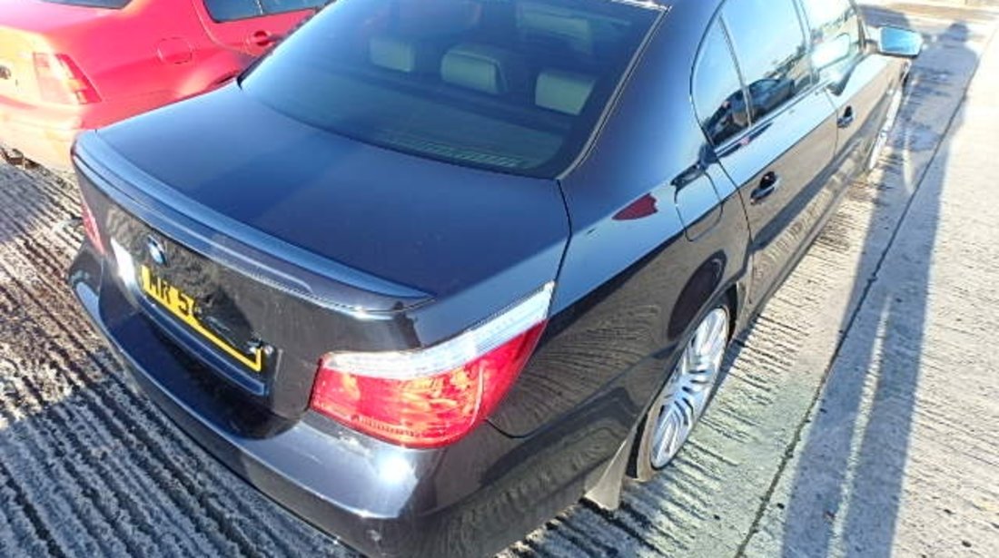 Dezmembrez Bmw 5 (E60), 3.0d