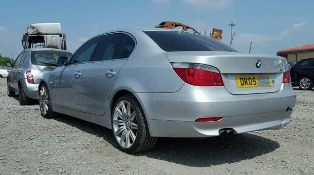 Dezmembrez Bmw 530d 2005