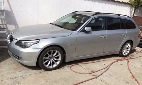 Dezmembrez BMW 530xd automat an 2008