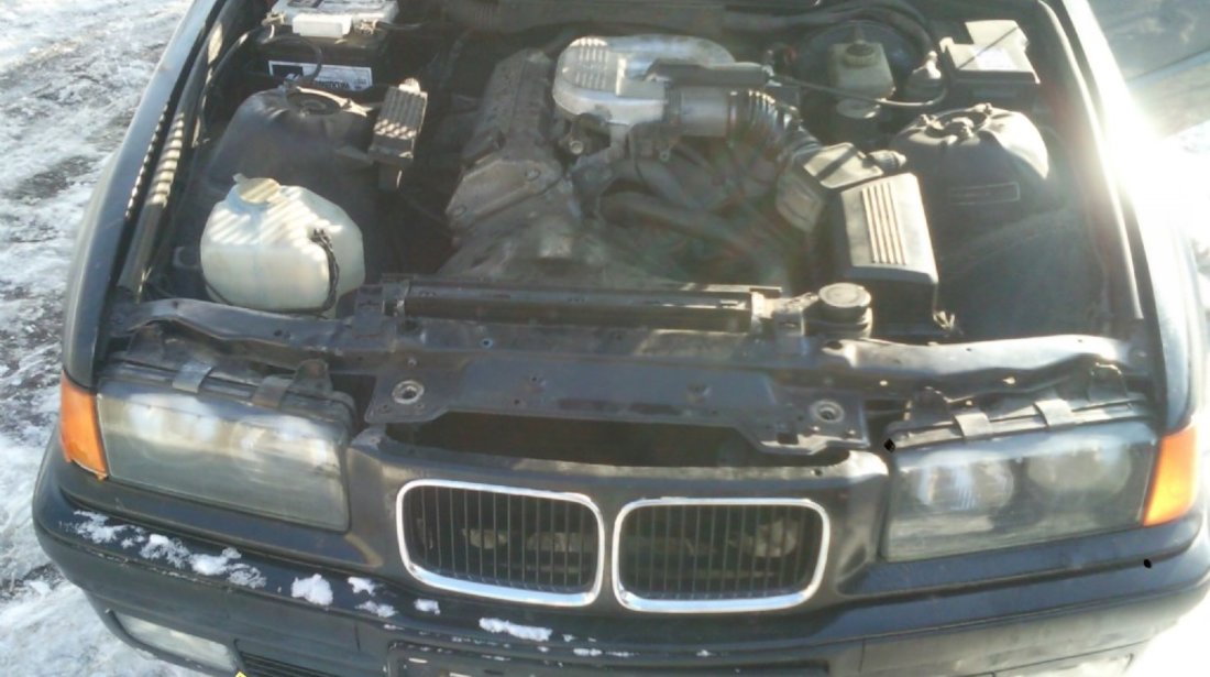 Dezmembrez bmw e36 316i coupe