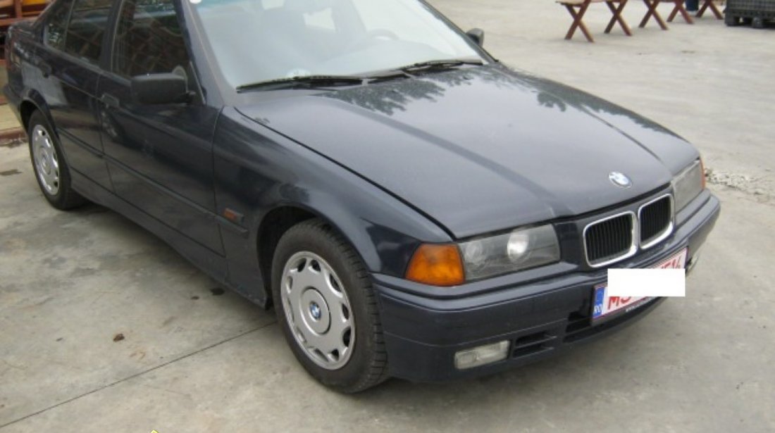 Dezmembrez BMW E36 318 din 1993 1 8 b