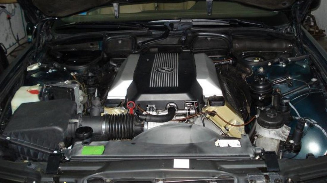 Dezmembrez bmw e38