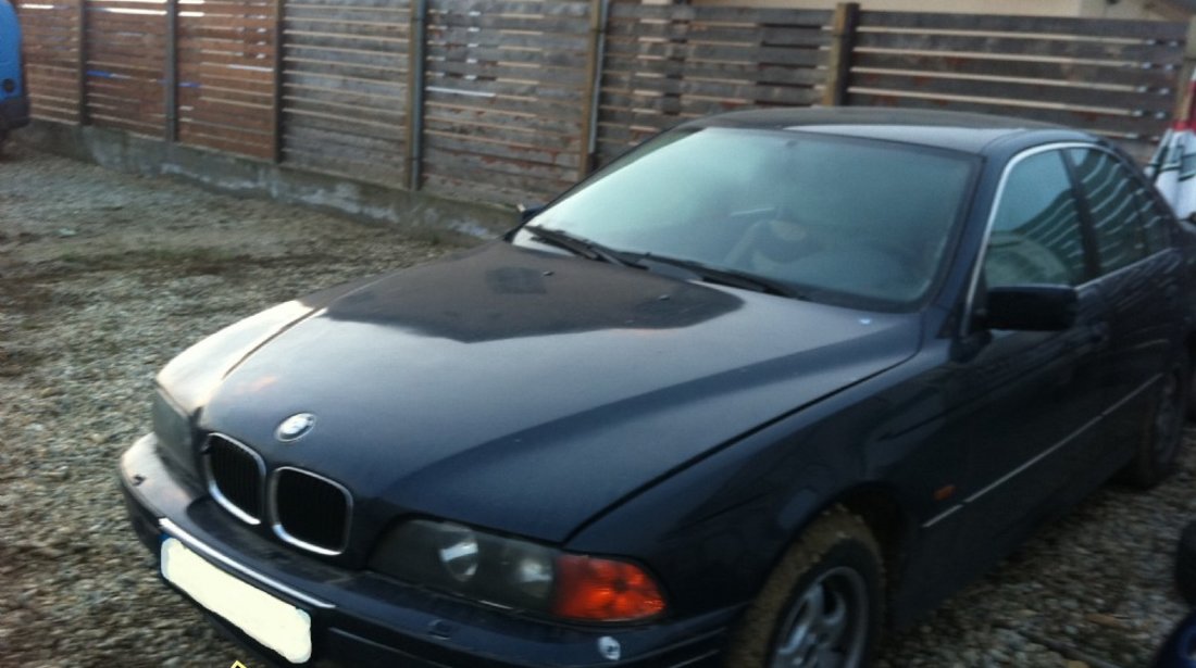 Dezmembrez bmw e39 525 tds 528 i an 1999