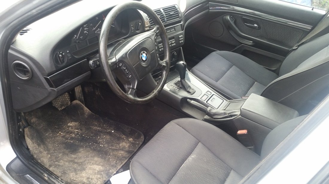 Dezmembrez bmw e39,530d,automat,DEZMEMBRARI BMW E39,diesel si benzina