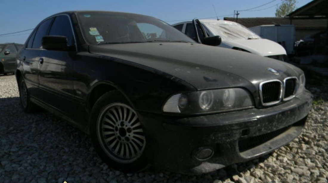 Dezmembrez BMW E39 Facelift 530D 142KW 193CP tip 30 6D 1 an 2002