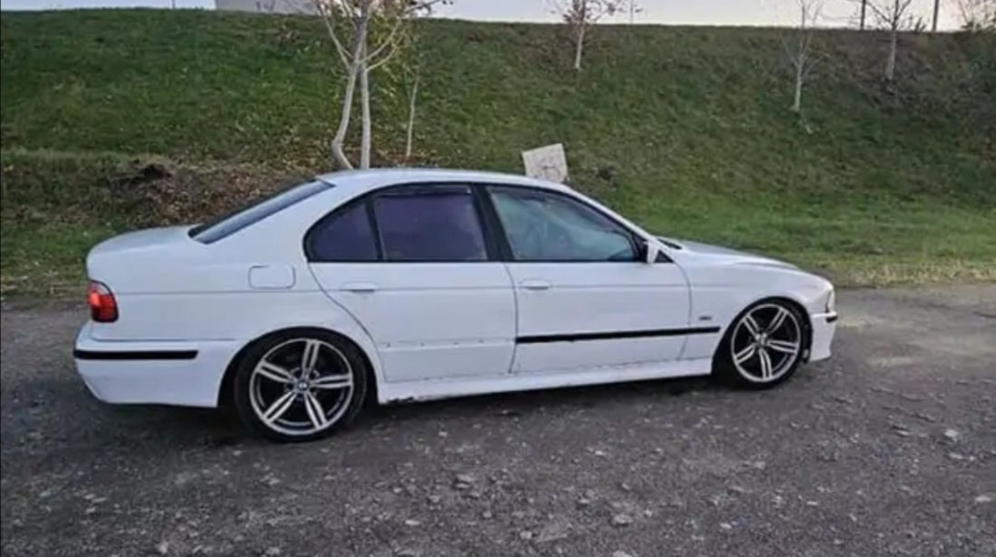 Dezmembrez BMW E39