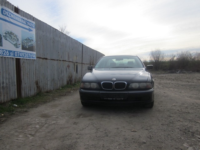 Dezmembrez BMW E39