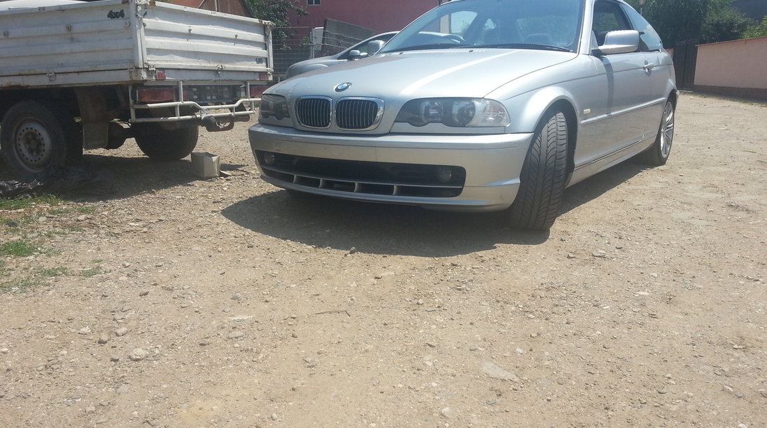 dezmembrez bmw e46 2.0 ci