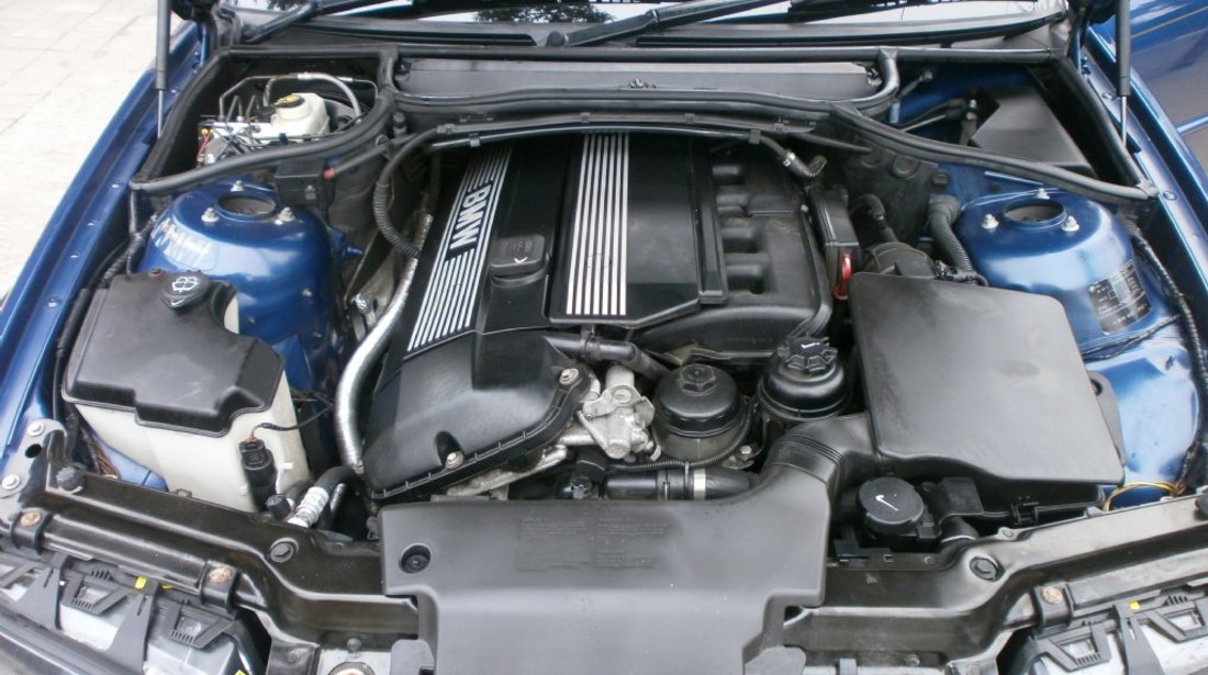 Dezmembrez BMW E46 330 CI M TECH