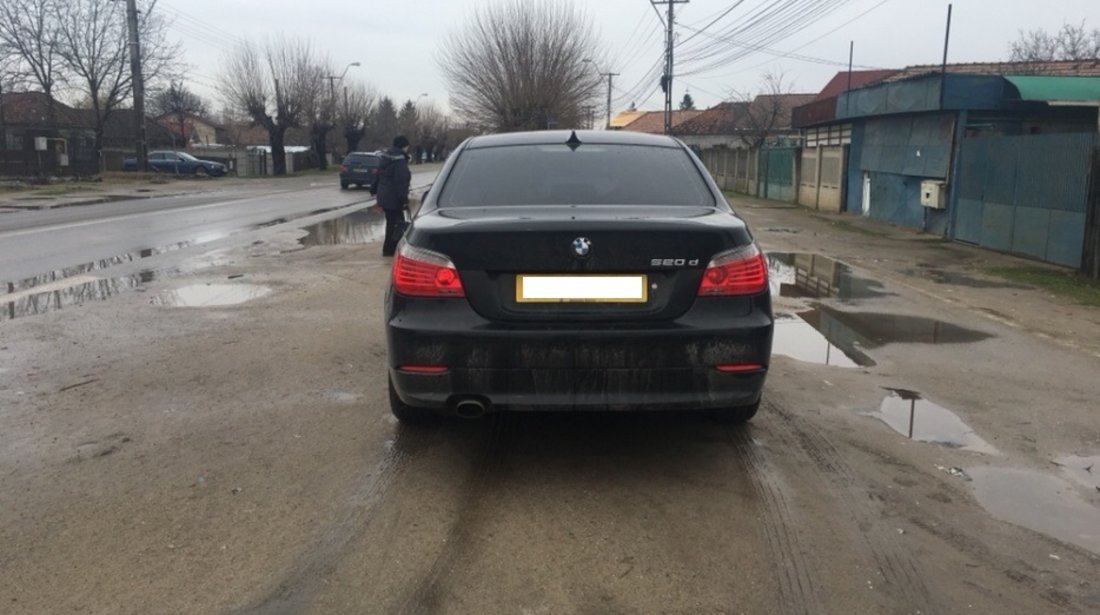 Dezmembrez bmw e60 520d facelift 2007