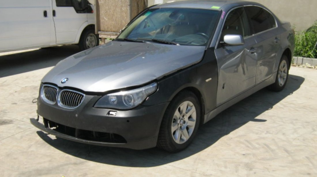 Dezmembrez BMW E60 530 berlina din 2004 3 0d
