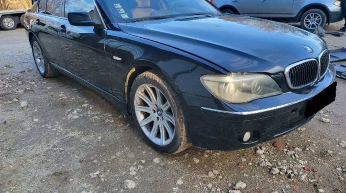 Dezmembrez BMW E65 730d M57N D3; Sedan