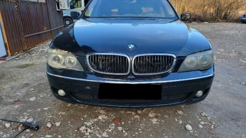 Dezmembrez BMW E65 730d M57N D3; Sedan