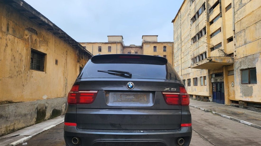 Dezmembrez BMW E70 X5 3.5xd M57N D5 2011; SUV