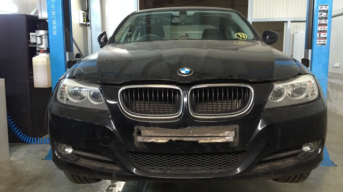 Dezmembrez bmw e90 316d 2010