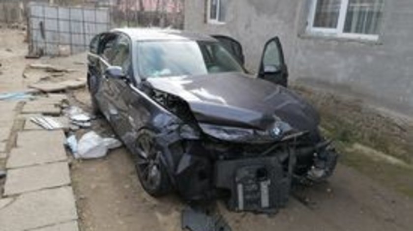 Dezmembrez BMW e90 320d m47