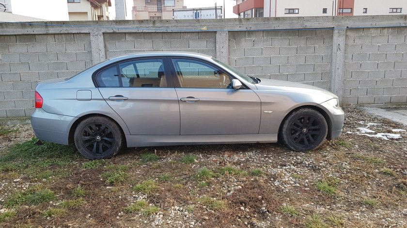 Dezmembrez BMW E90 320i manual automat