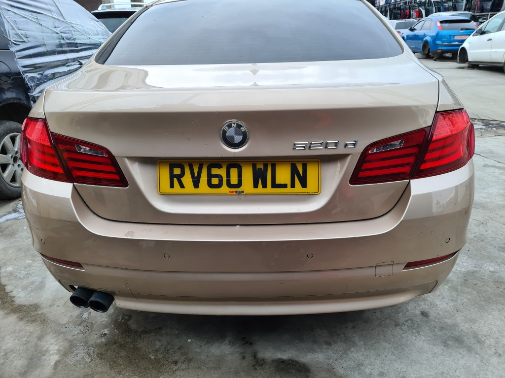 Dezmembrez BMW F10 2.0 2010