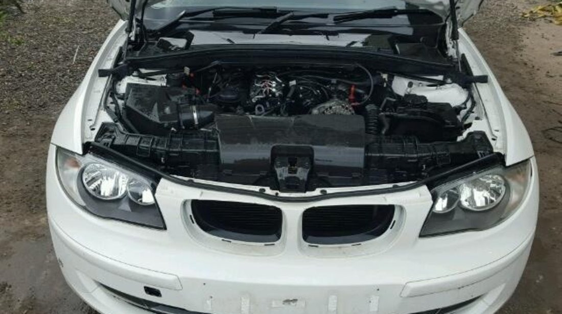 Dezmembrez Bmw seria 1 E81, 2.0diesel