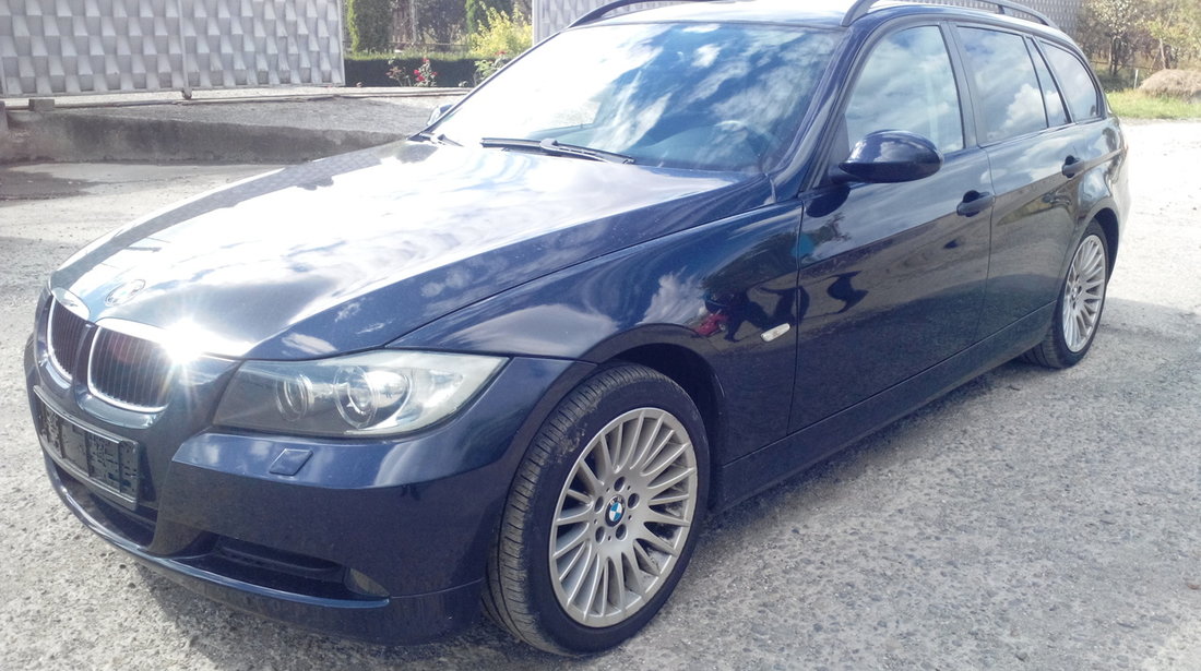 Dezmembrez BMW Seria 3 E90, E91 320d, an 2005, motor 2.0, combi