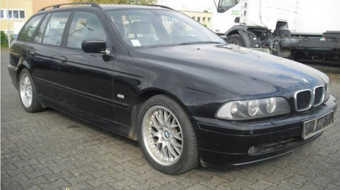 Dezmembrez BMW seria 5 520d E39 Touring