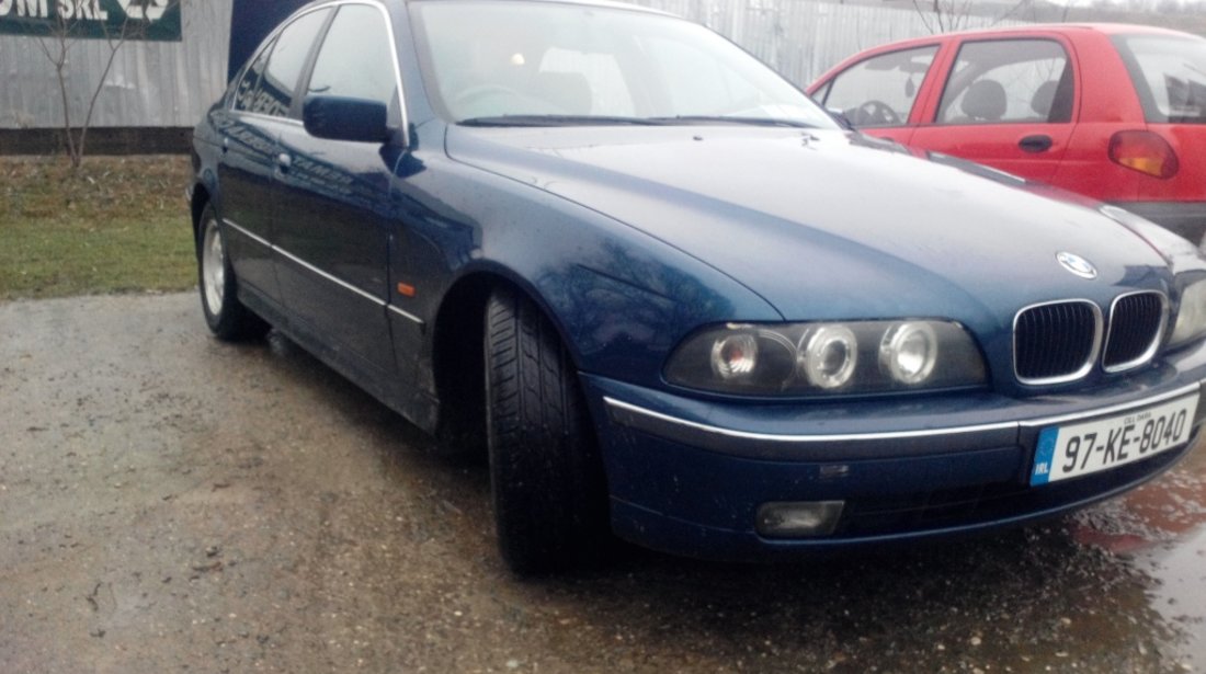 DEZMEMBREZ BMW SERIA 5 E39 2.3 523i FAB. 1998