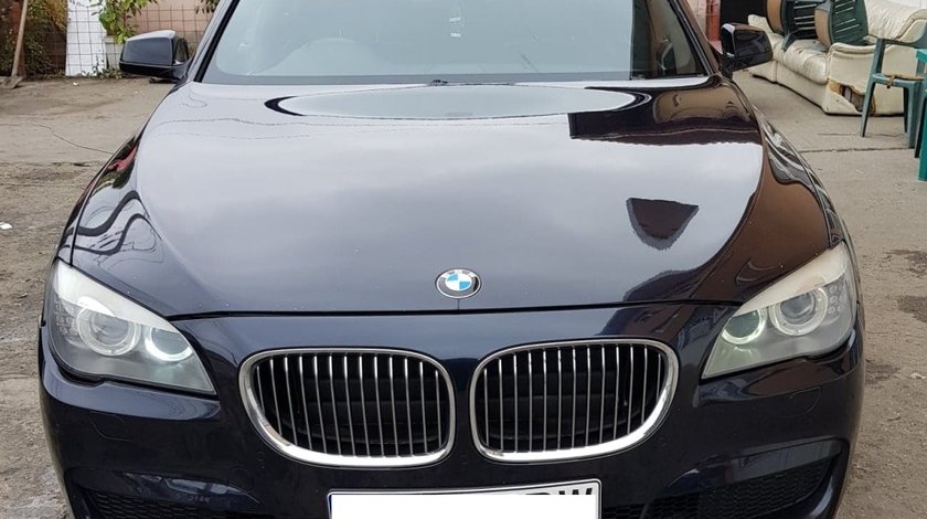 Dezmembrez BMW seria 7 F01 730d pachet M CARBONSCHWARZ METALLIC (416)