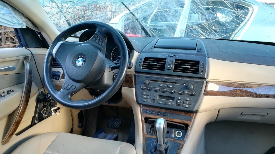 dezmembrez Bmw X3 2.0 130 kw cod motor N47d20A din 2008