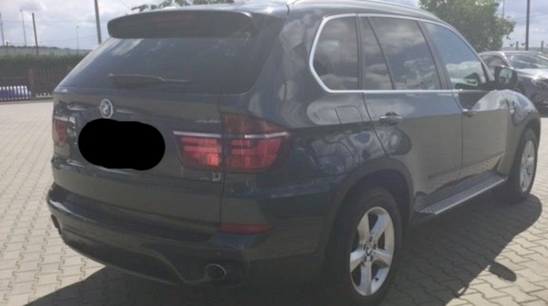 Dezmembrez BMW X5 3.0D an 2012