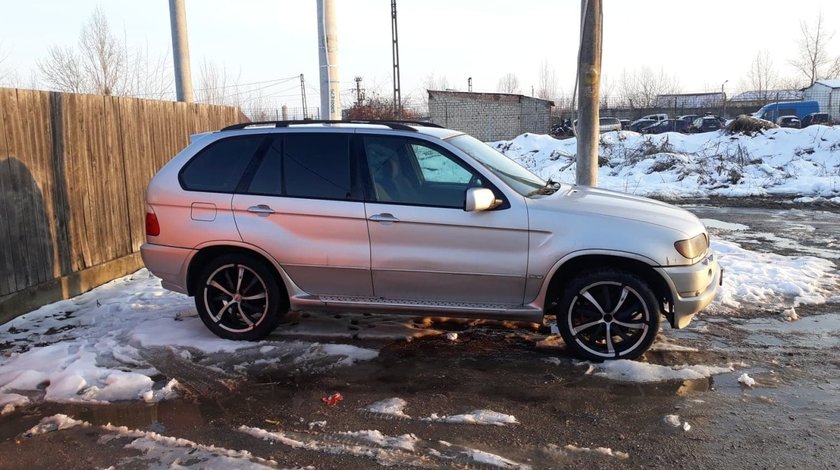 Dezmembrez bmw x5 E53 4.4 benzina