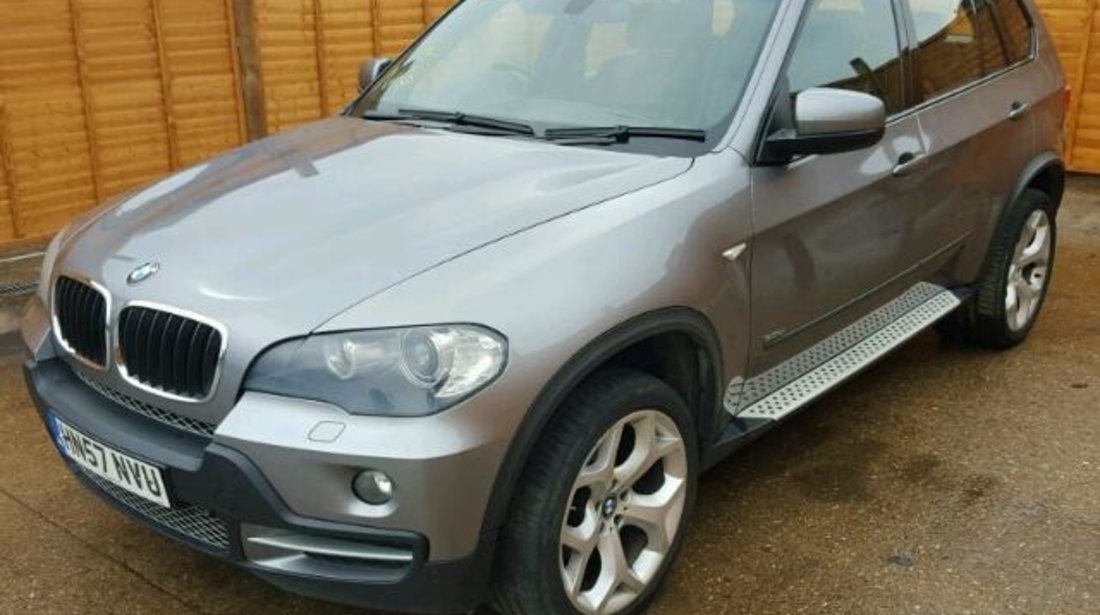 Dezmembrez Bmw X5 E70 530d