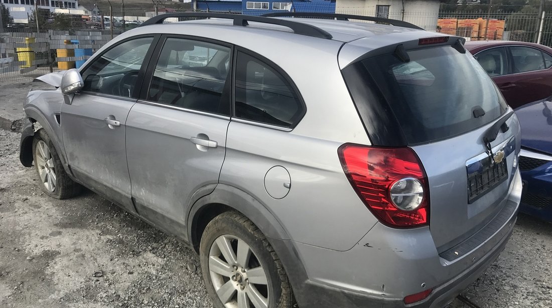 Dezmembrez Chevrolet Captiva 2,0 VCDI 16V 2007