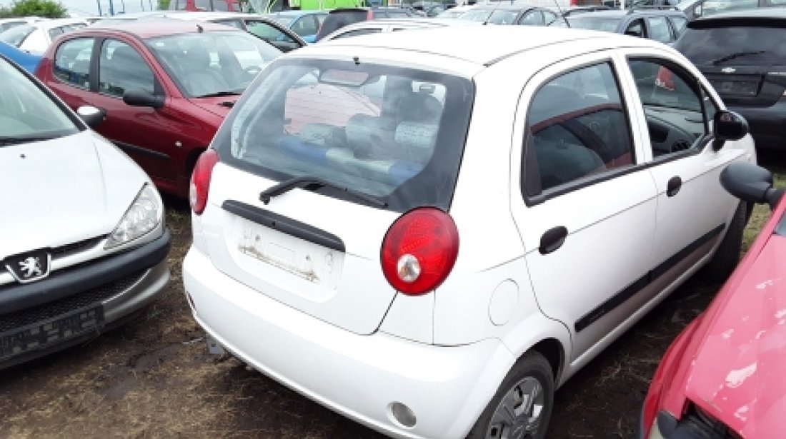 Dezmembrez Chevrolet Spark, an 2008, motorizare 0.8