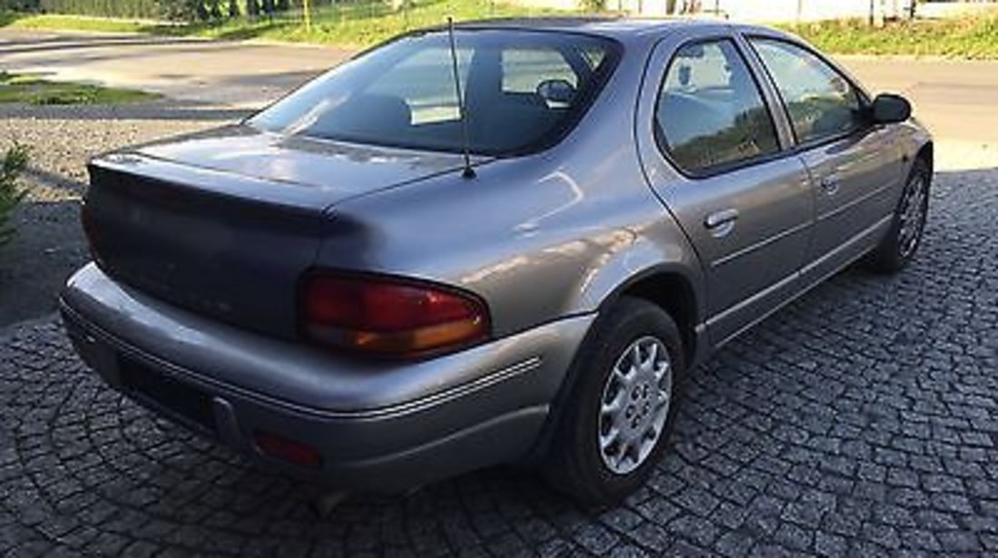 dezmembrez chrysler stratus 2.5i